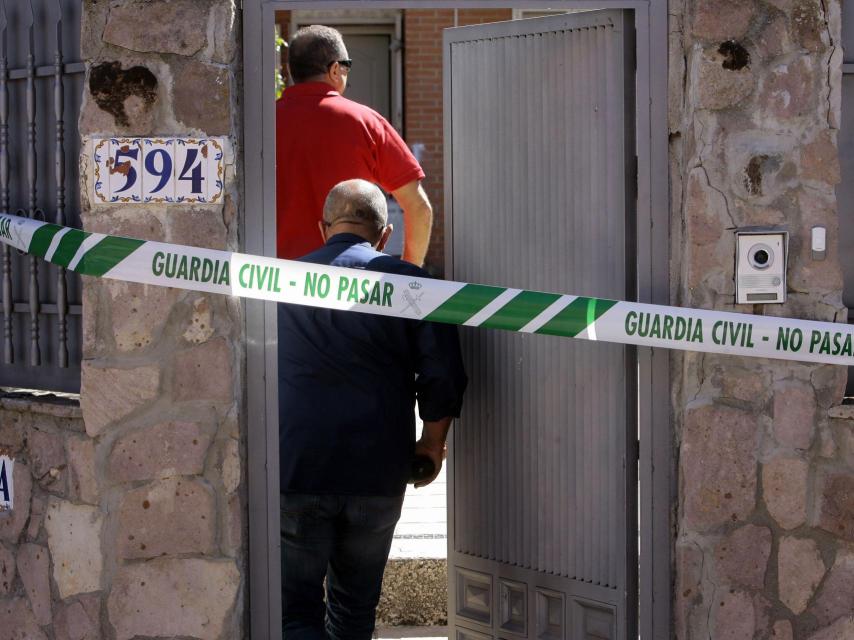 El hallazgo de los restos humanos se ha producido tras recibir un aviso de un vecino.