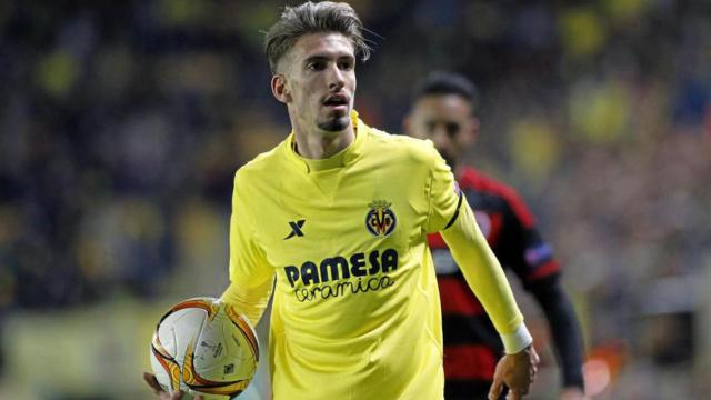 Samu Castillejo e un partido con el Villarreal.