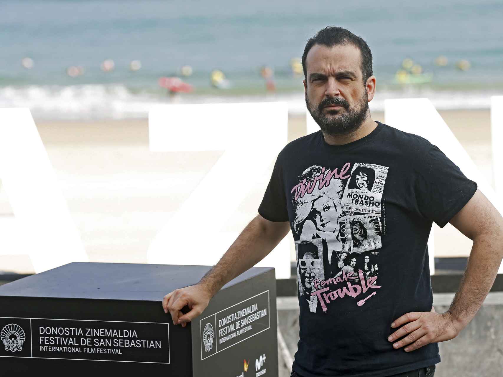 El director Nacho Vigalondo durante la presentación de su película Colossal.