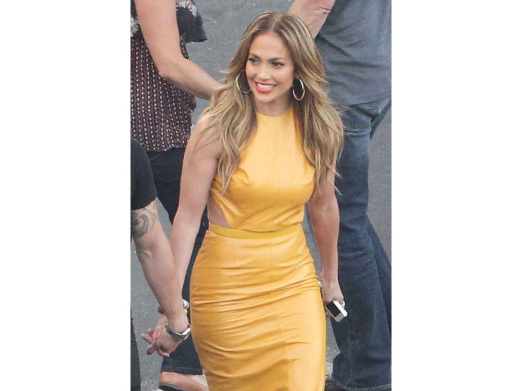 Jennifer López eligió este vestido de la firma The 2nd Skin para una gala del programa American Idol.