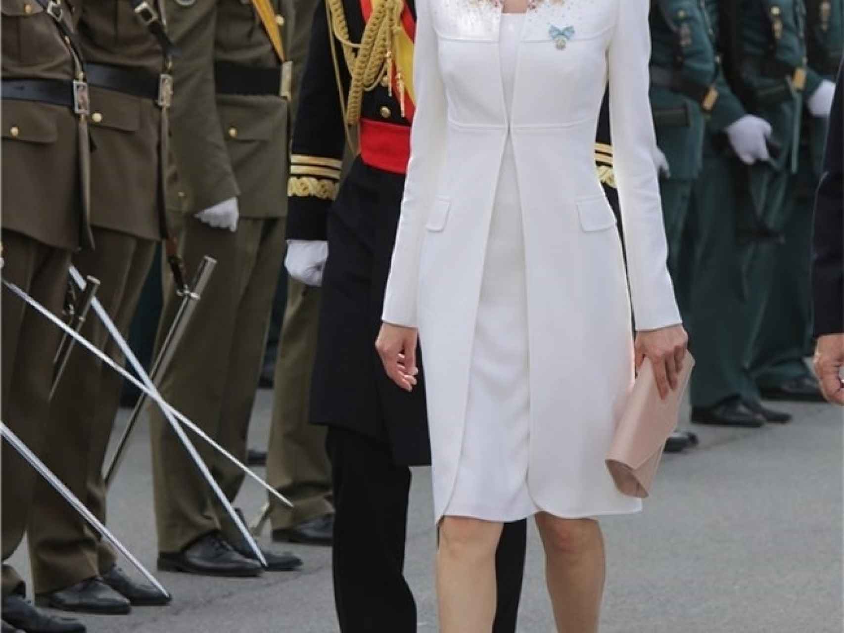 La nuera del rey Juan Carlos, en un acto castrense en Vitoria.
