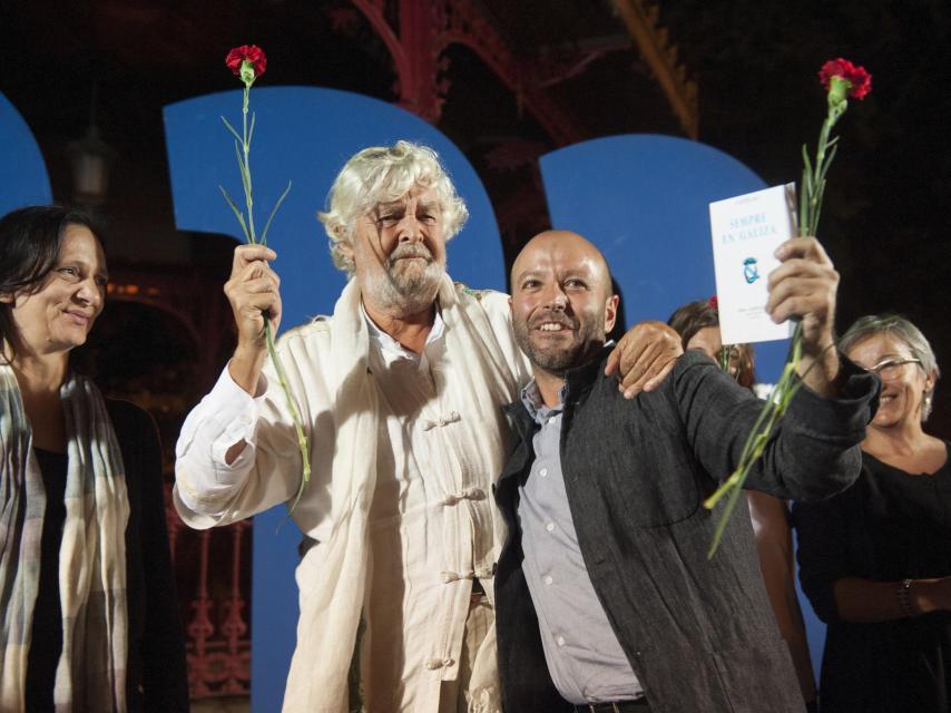 Xosé Manuel Beiras con el candidato de En Marea, Luis Villares, el jueves en Ourense