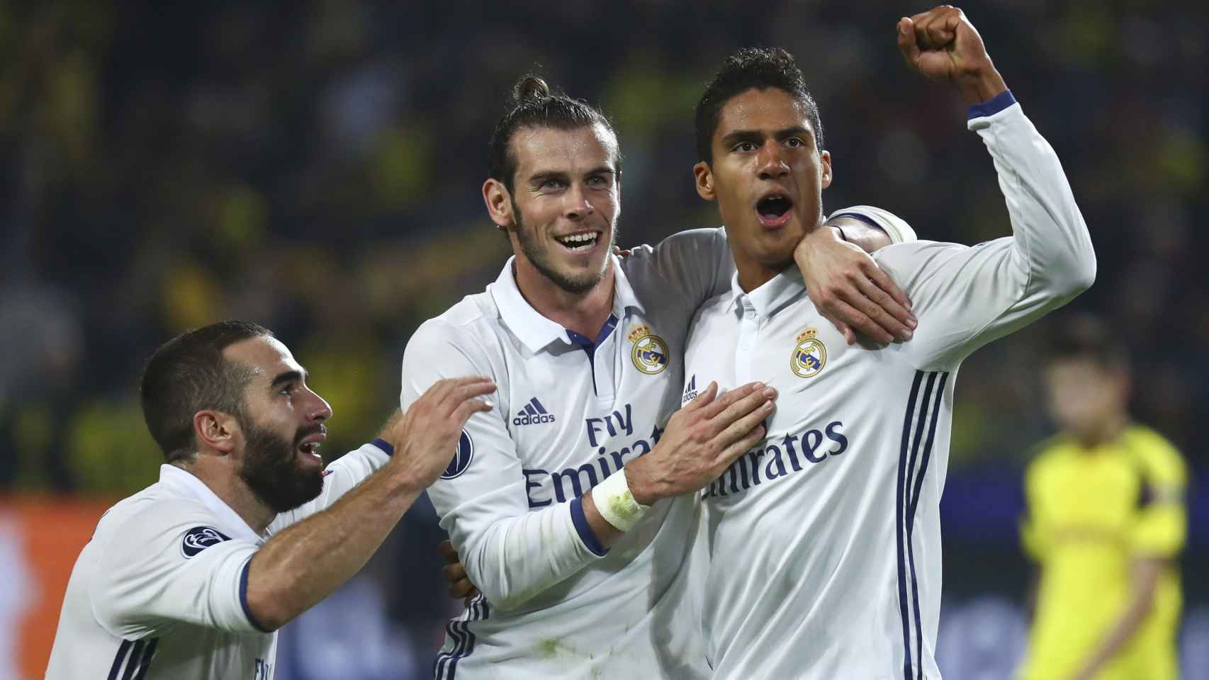 Varane celebra su tanto con Bale