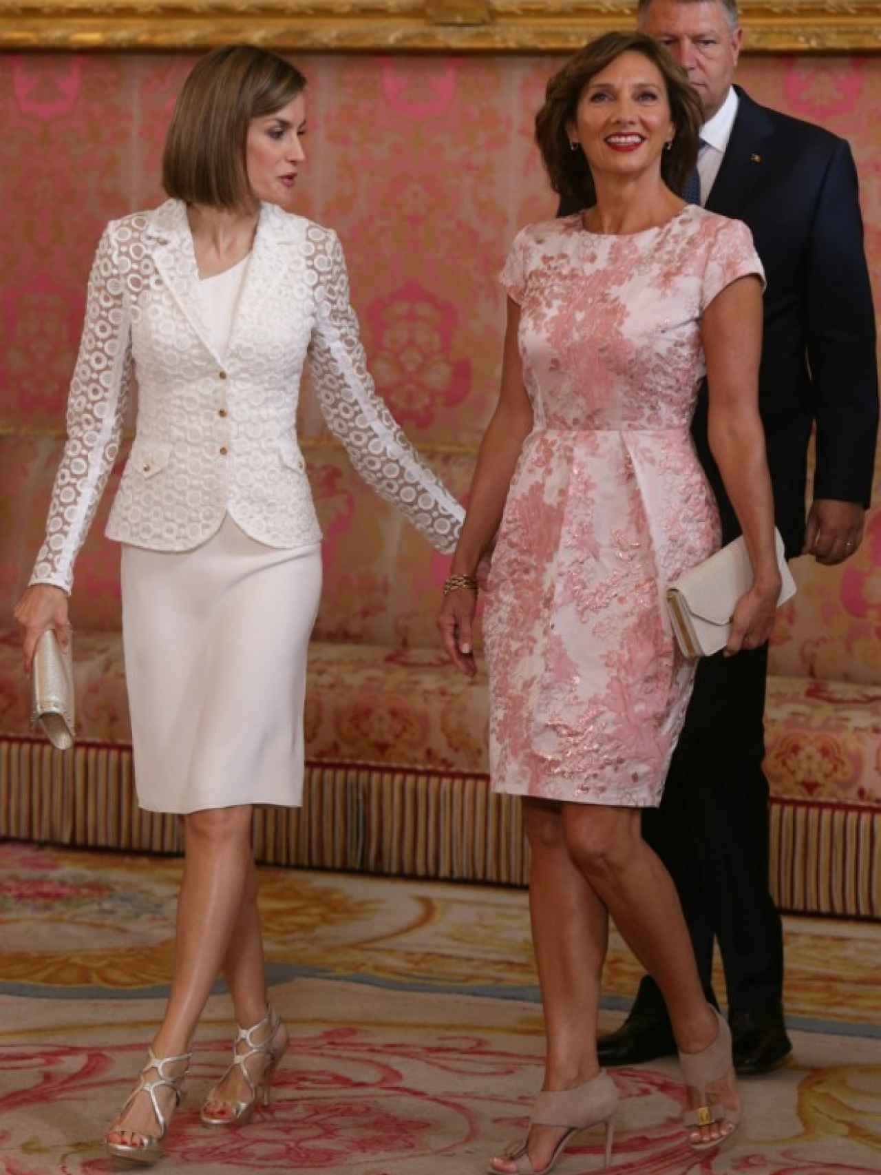 Letizia y la esposa del presidente de Rumanía.
