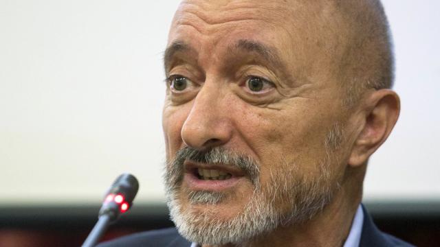 Arturo Pérez-Reverte en la presentación de su cátedra en Murcia.