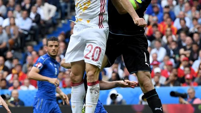 Buffon y Adúriz, en los octavos de final de la reciente Eurocopa.