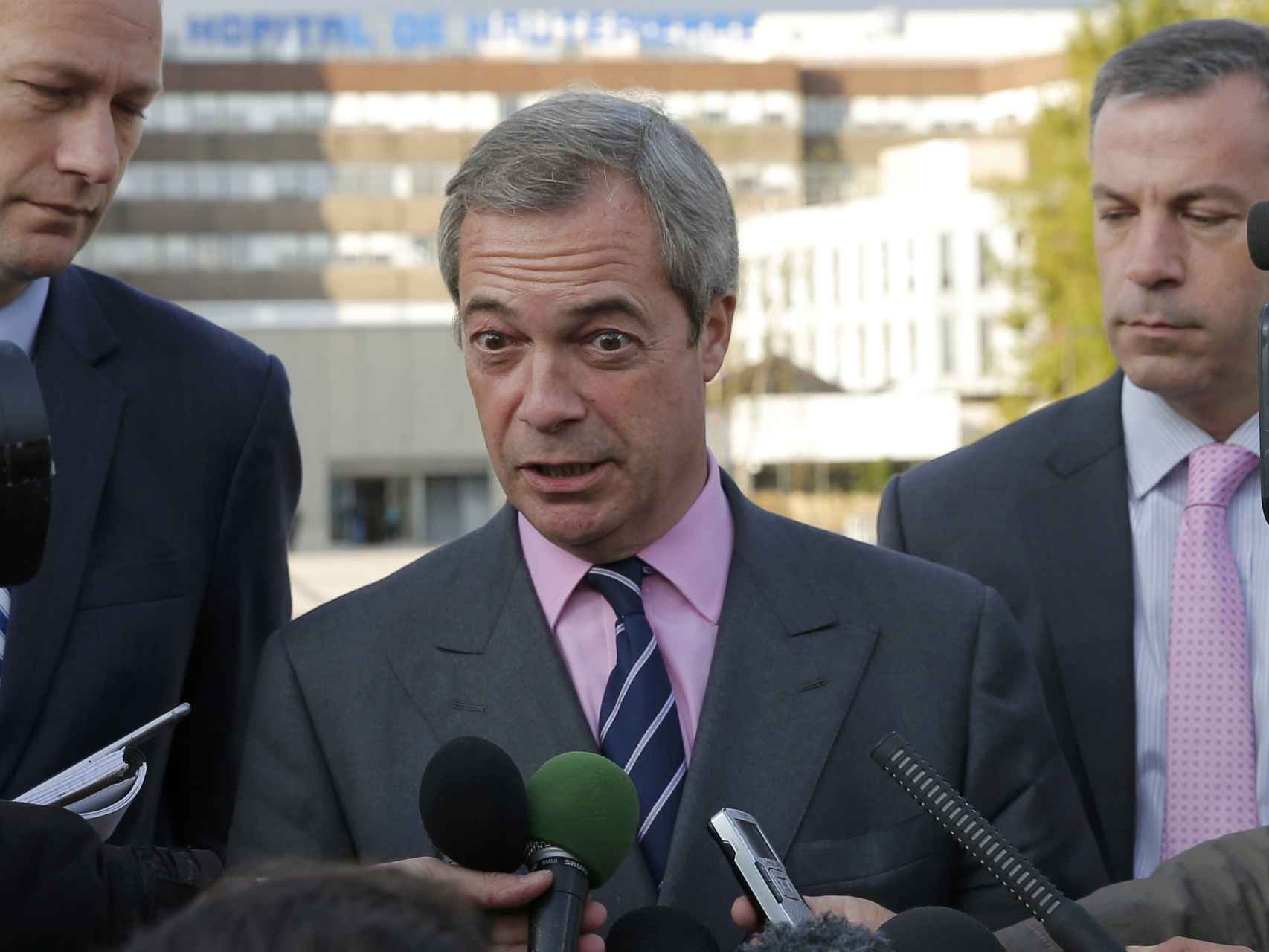 Nigel Farage ha anunciado una investigación para aclarar el origen del altercado