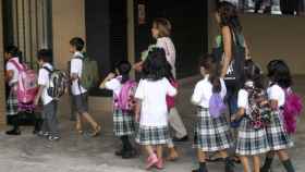 Más de 20 asociaciones feministas han firmado el manifiesto contra la falda escolar