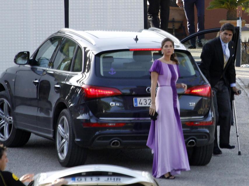 Lourdes Montes y Francisco Rivera se bajan del coche