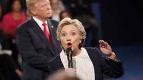 Hillary Clinton y Donald Trump durante el debate del domingo.