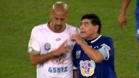 La incomprensible pelea entre Maradona y Verón en el Partido por la Paz