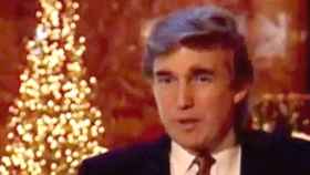 Imagen de Donald Trump durante el programa navideño de la CBS en 1992.