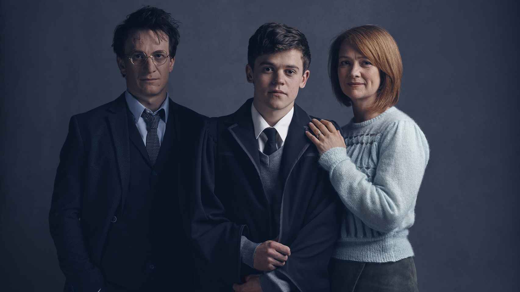 Harry Potter, Albus Severus y Ginny en la versión teatral.