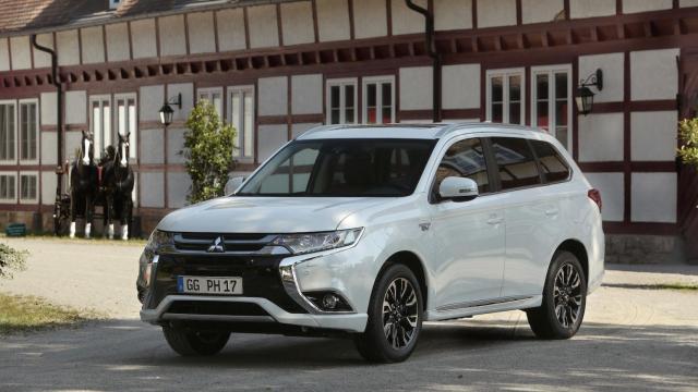 Mitsubishi Outlander PHEV 2017, ligera actualización que trae más equipamiento