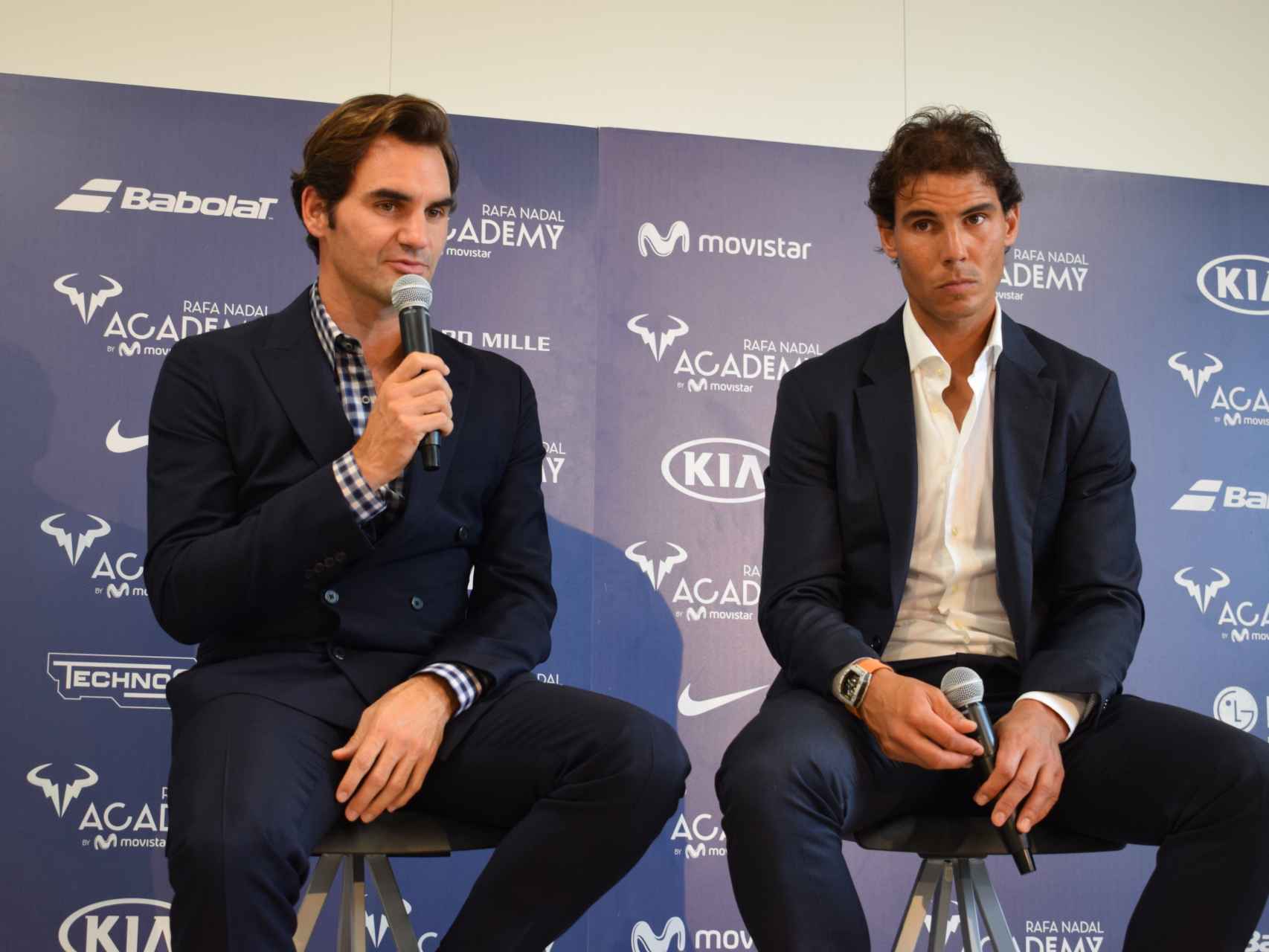 Federer y Nadal durante su charla en la presentación de la Rafa Nadal Academy by Movistar.