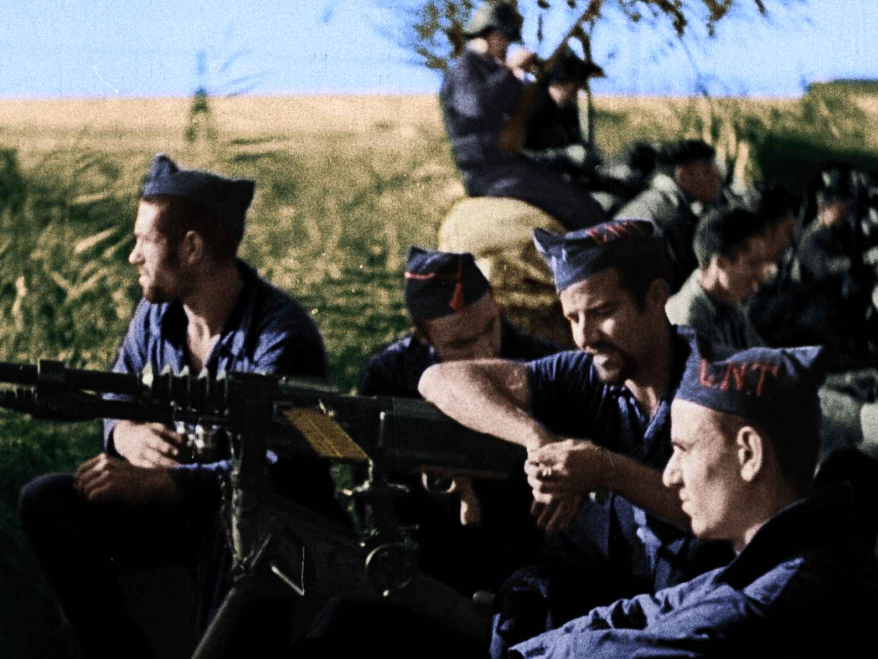 Fotograma de España en dos trincheras: la Guerra Civil en color.