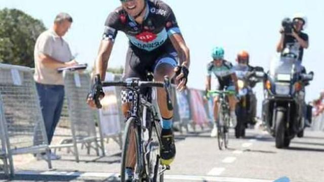 Alberto Gallego, subido en la bicicleta.