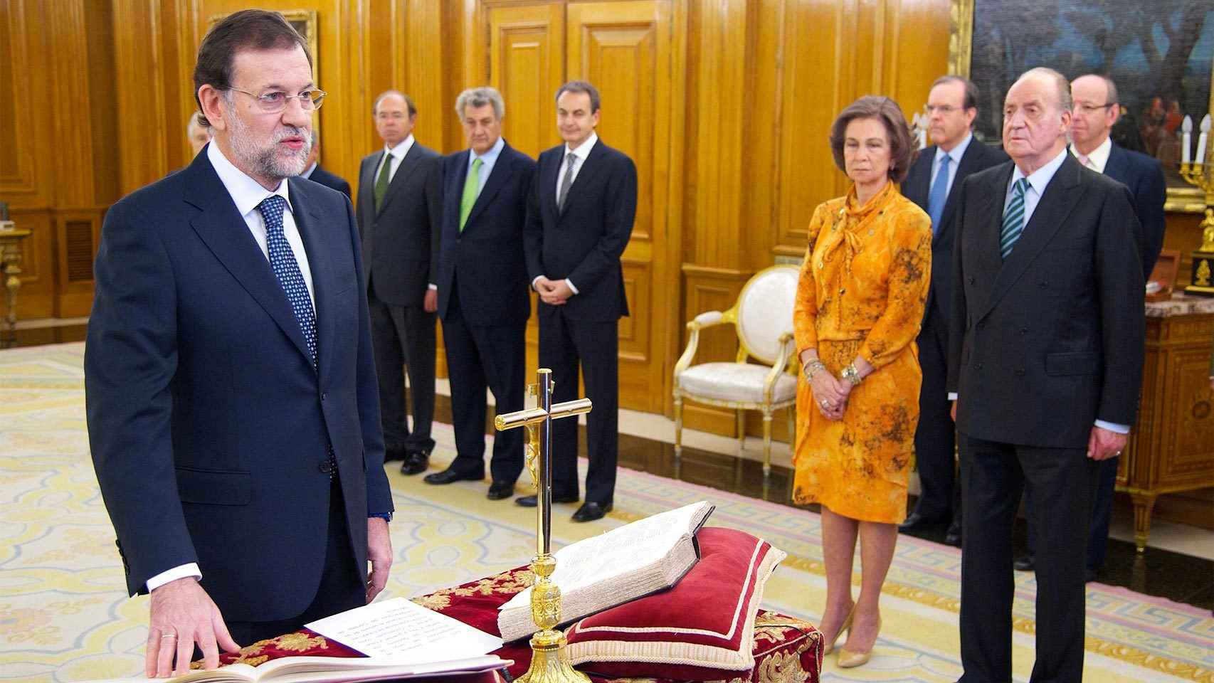 Rajoy jura su cargo en 2011 en La Zarzuela.