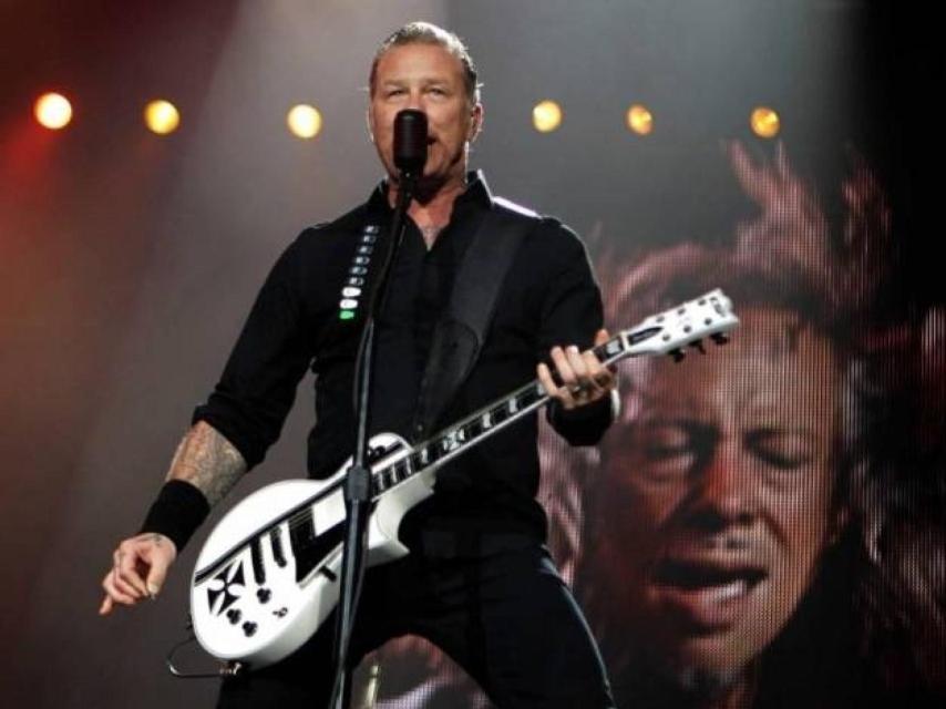 James Hetfield en acción.