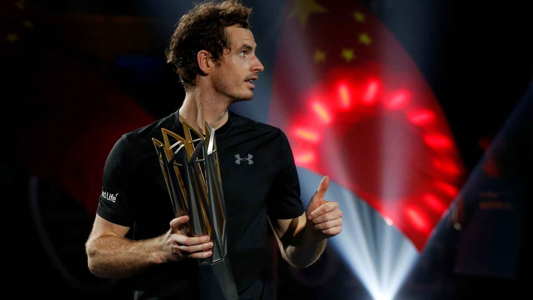 Murray, en la entrega de premios del torneo de Shanghái.