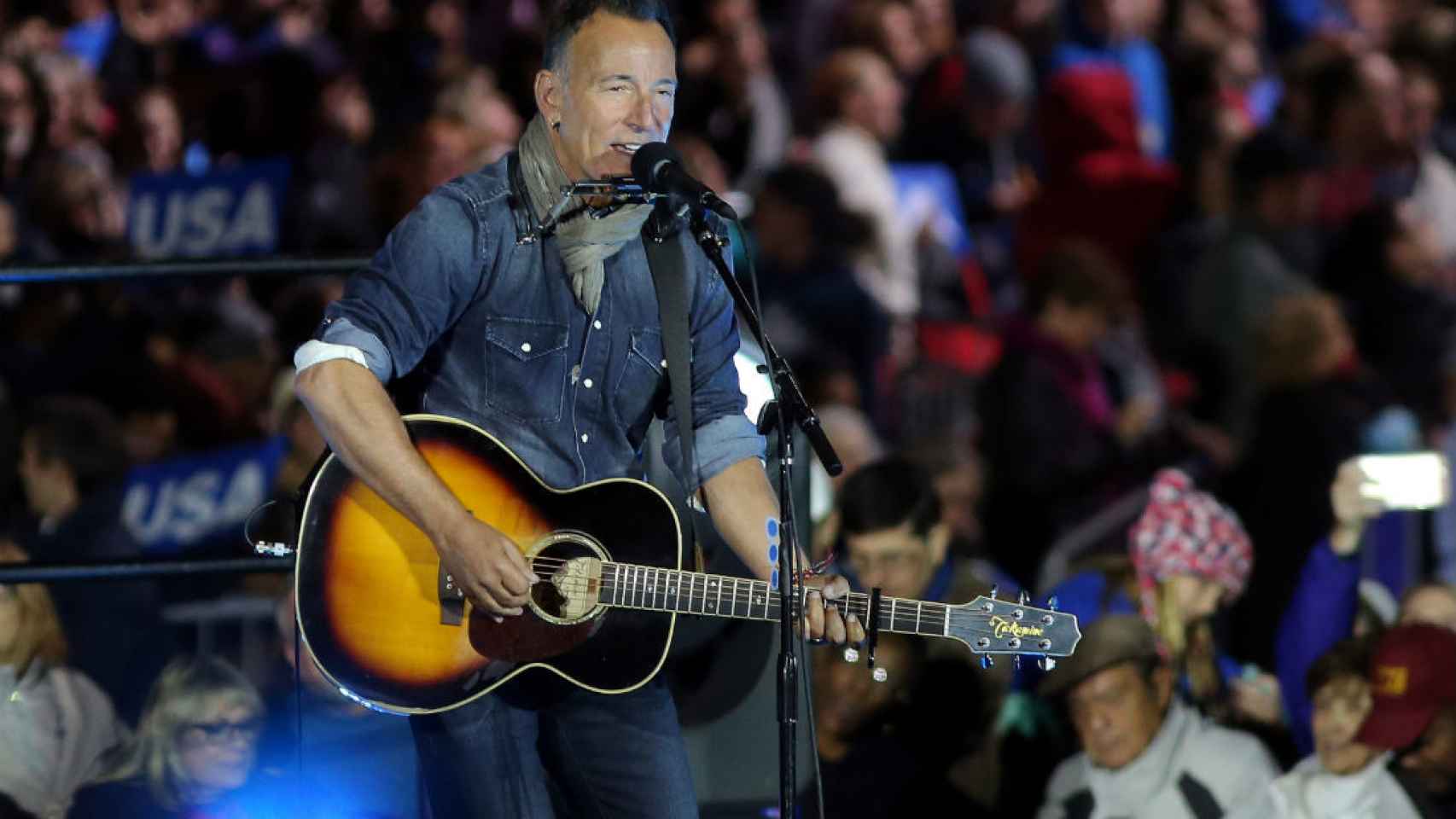 Bruce Springsteen, durante su actuación en el acto de Clinton.
