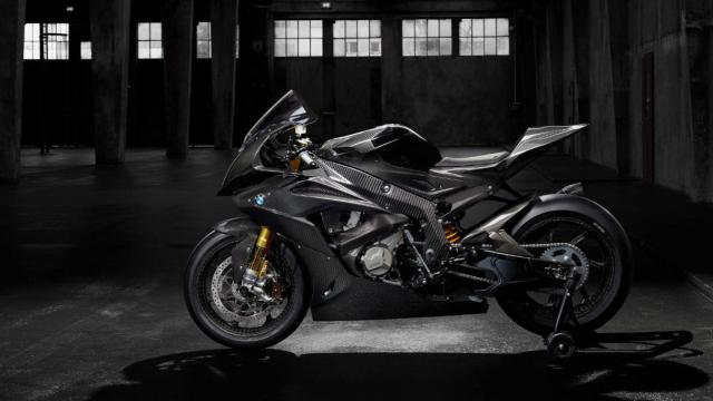 BMW HP4 RACE: un adelanto de la BMW más salvaje