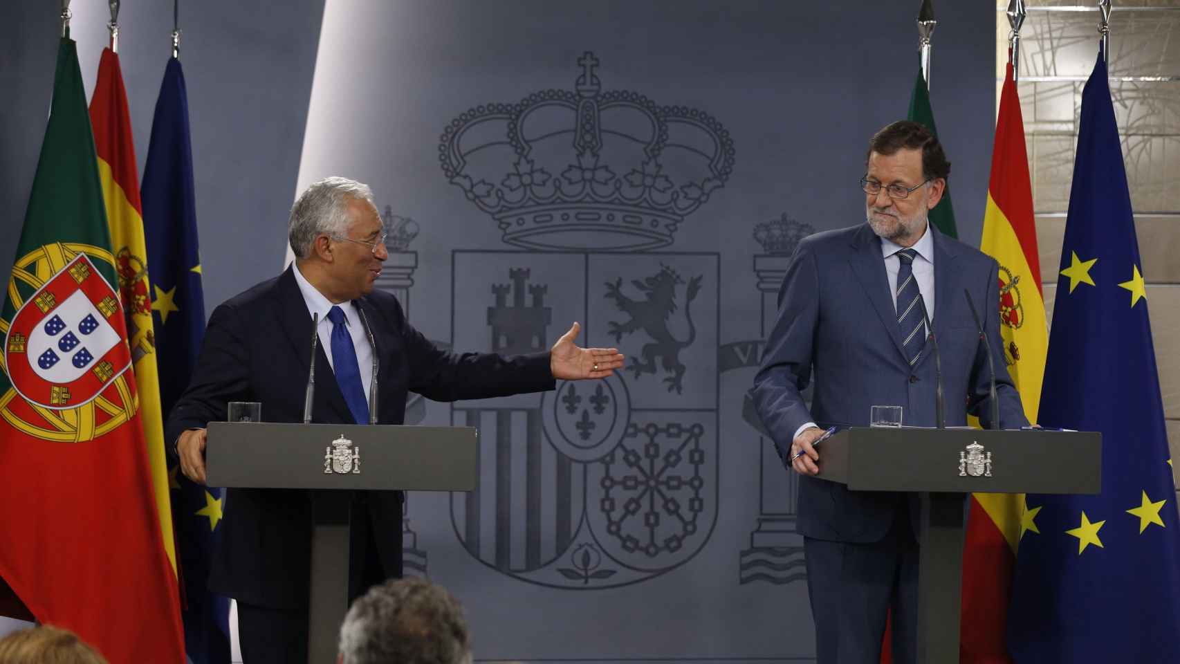 Mariano Rajoy y el primer ministro portugués, Antonio Costa.