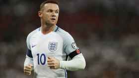 Rooney, ante Escocia.