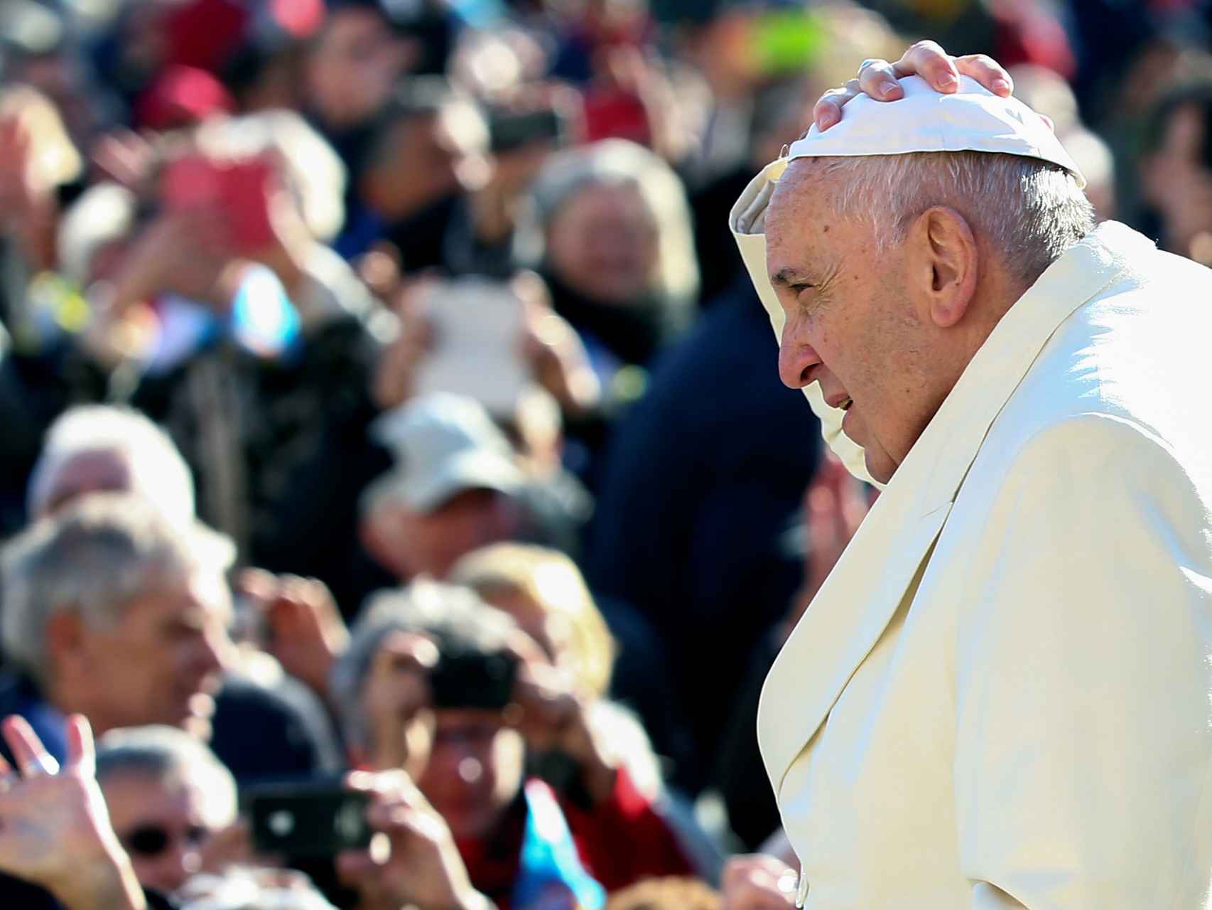 El papa Francisco, durante una audiencia general en la plaza de San Pedro del Vaticano.