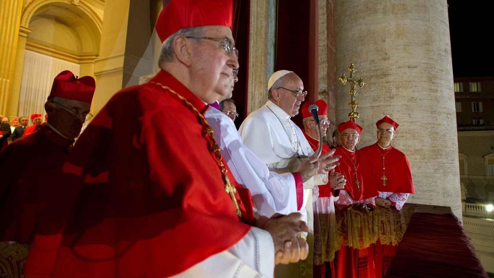 Los cardenales eligen en cónclave al Papa