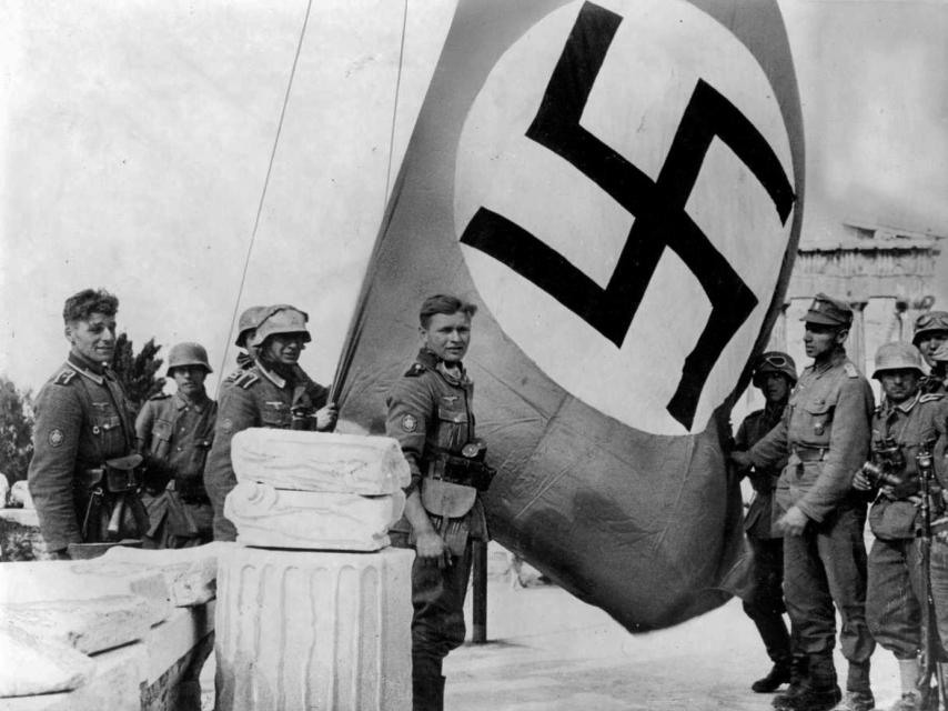 La toma de la Acrópolis, en 1941, por el ejército nazi.