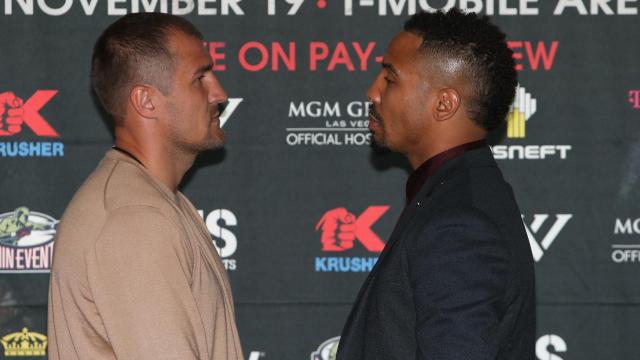 Sergey Kovalev y Andre Ward en la presentación de su combate.