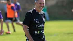 Paco Herrera en un entrenamiento con el Valladolid.