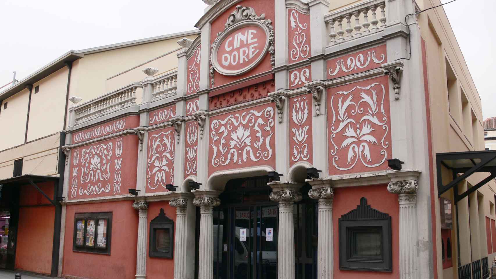 Fachada del Cine Doré, una de las sedes de Filmoteca Española.