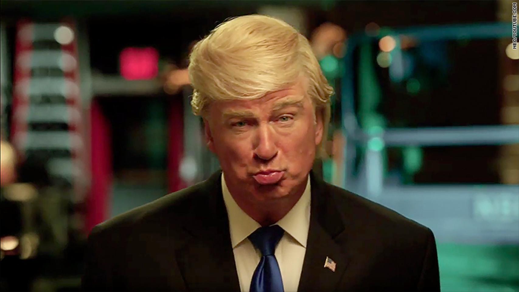 Estalla la guerra entre Trump y Alec Baldwin por su imitación en 'Saturday Night Live'