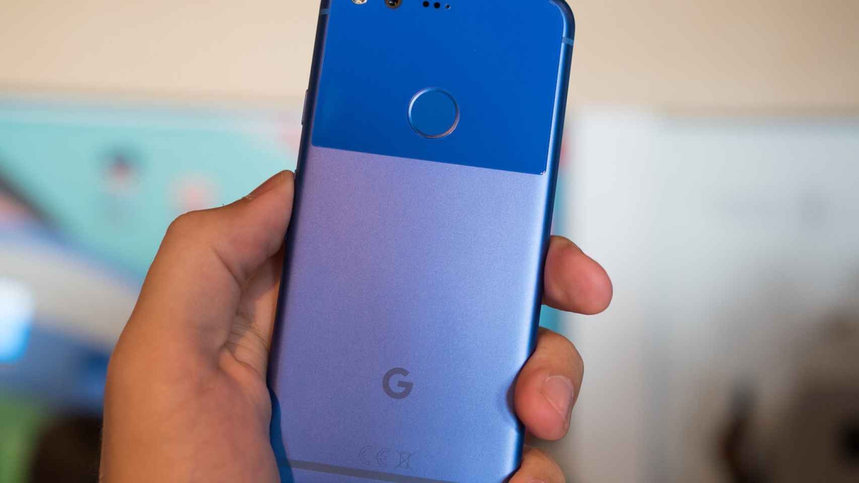 Google prepara nuevos gestos para los Pixel: doble toque y pantalla inteligente
