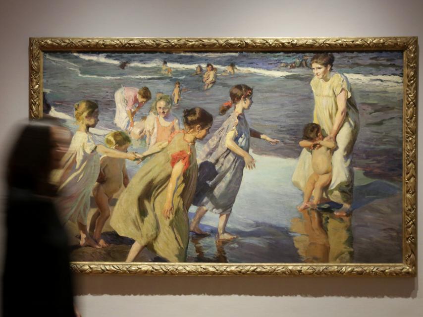 La pintura Verano, en la exposición del Museo Sorolla.