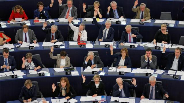 El Parlamento Europeo alerta de la deriva autoritaria de Erdogan