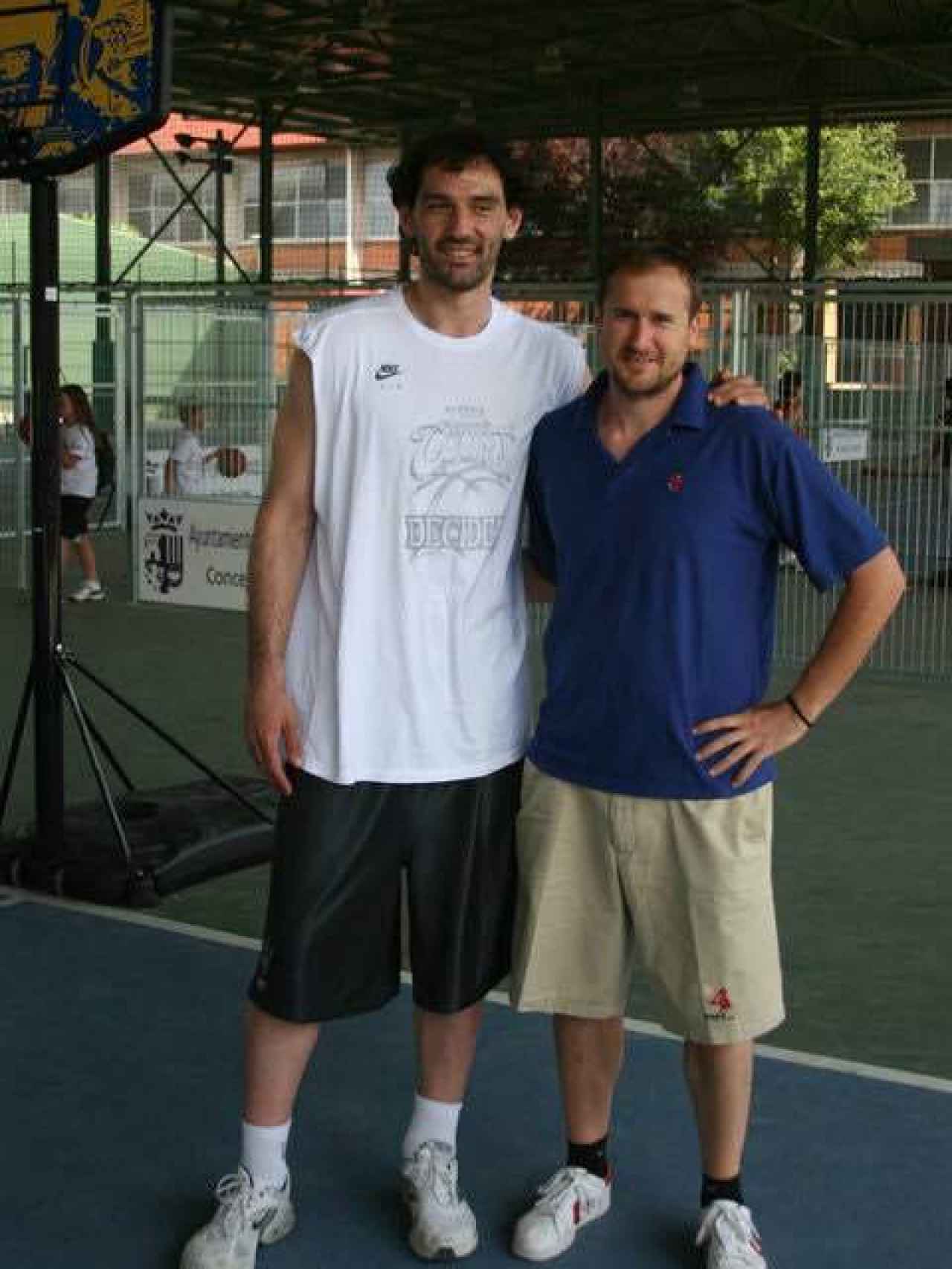Richi González Dávila es amigo personal de Jorge Garbajosa, al que entrenó en categorías inferiores.