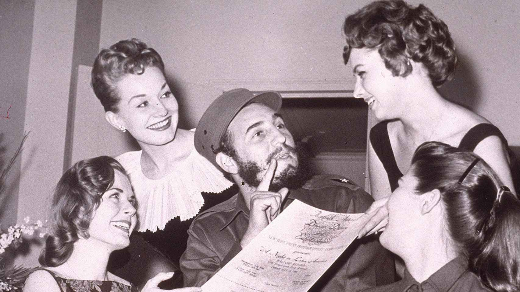 Mujeres con Fidel.
