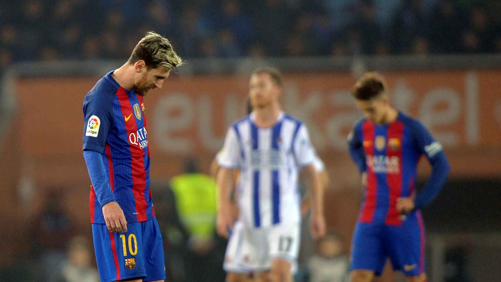 Messi se lamenta en Anoeta.