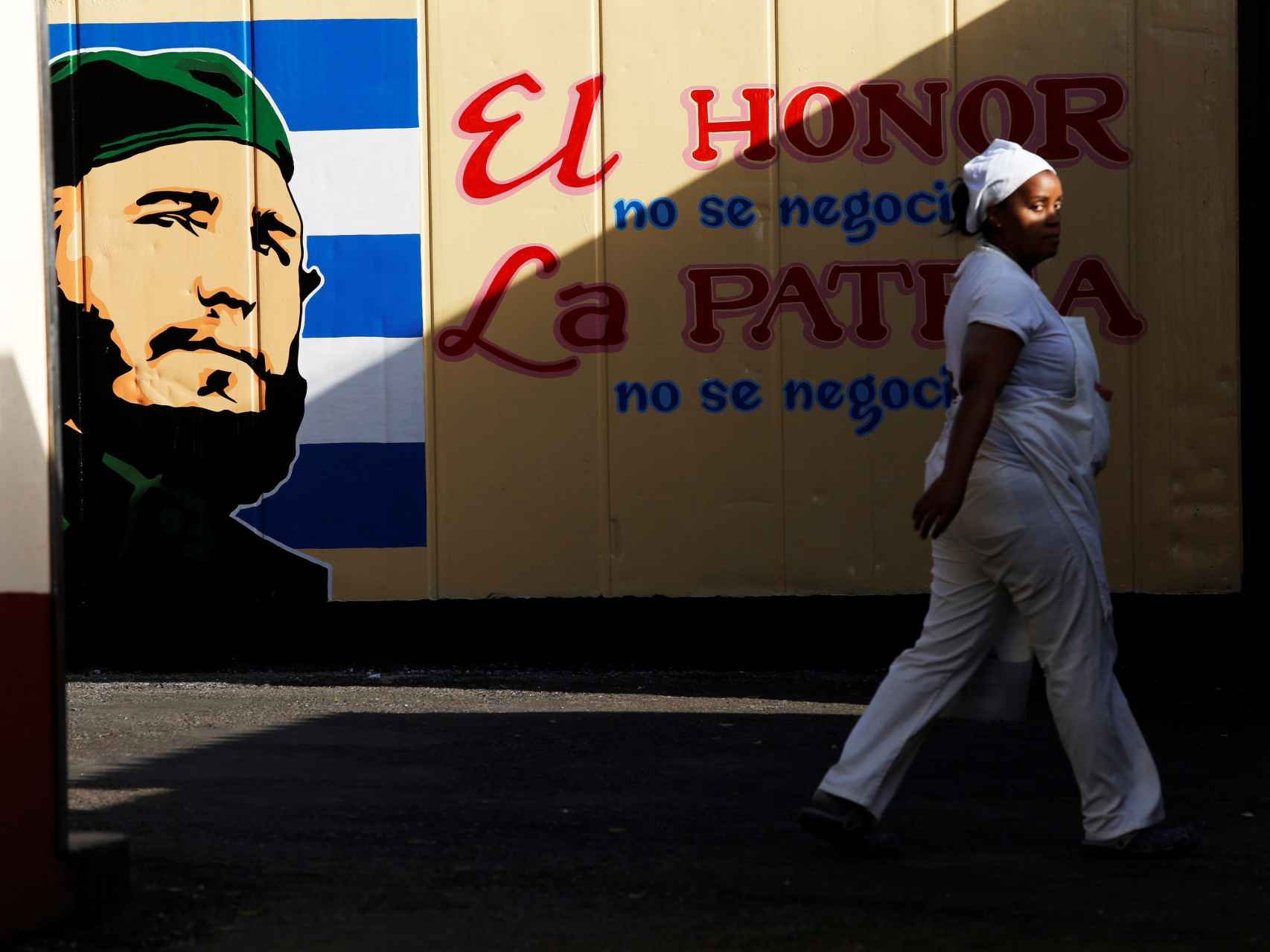 Un cartel de Fidel Castro.