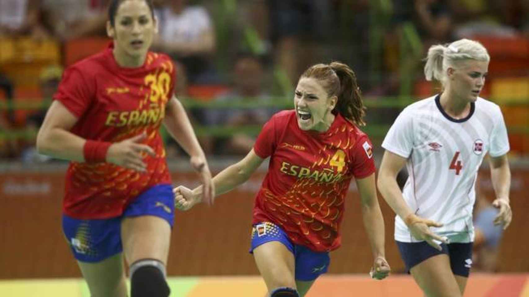 Carmen Martín celebra un gol durante los Juegos.