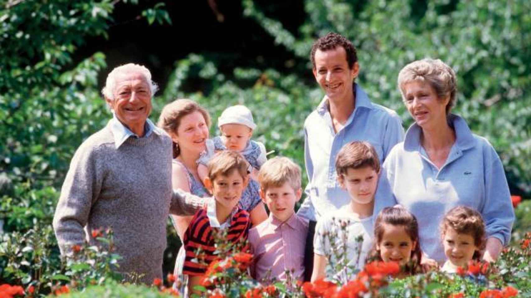 La familia Agnelli, en una bucólica imagen de la década de los 70