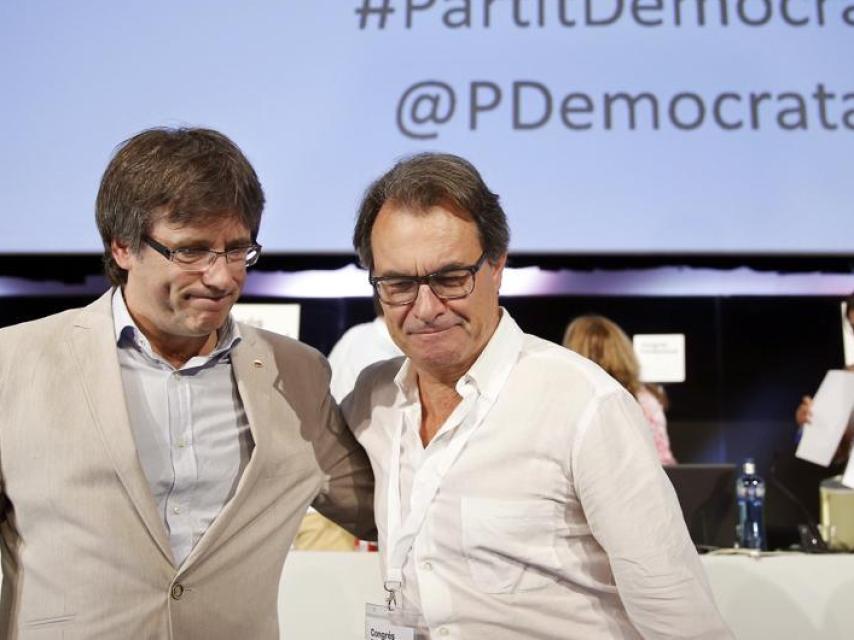 Artur Mas y Carles Puigdemont, al término del Congreso Fundacional de la nueva Convergencia