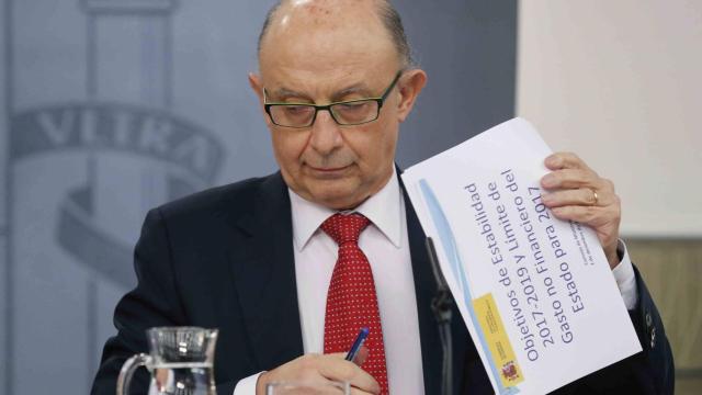 Cristóbal Montoro en el Consejo de Ministros.