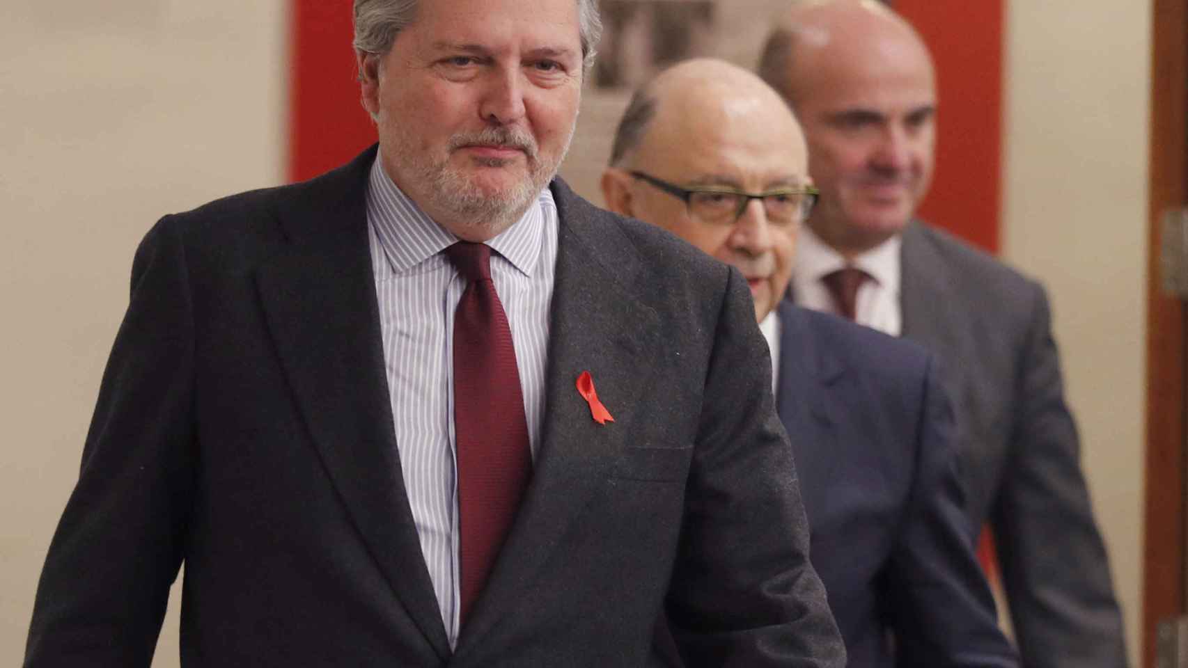 Los ministros Méndez de Vigo, Montoro y Guindos.
