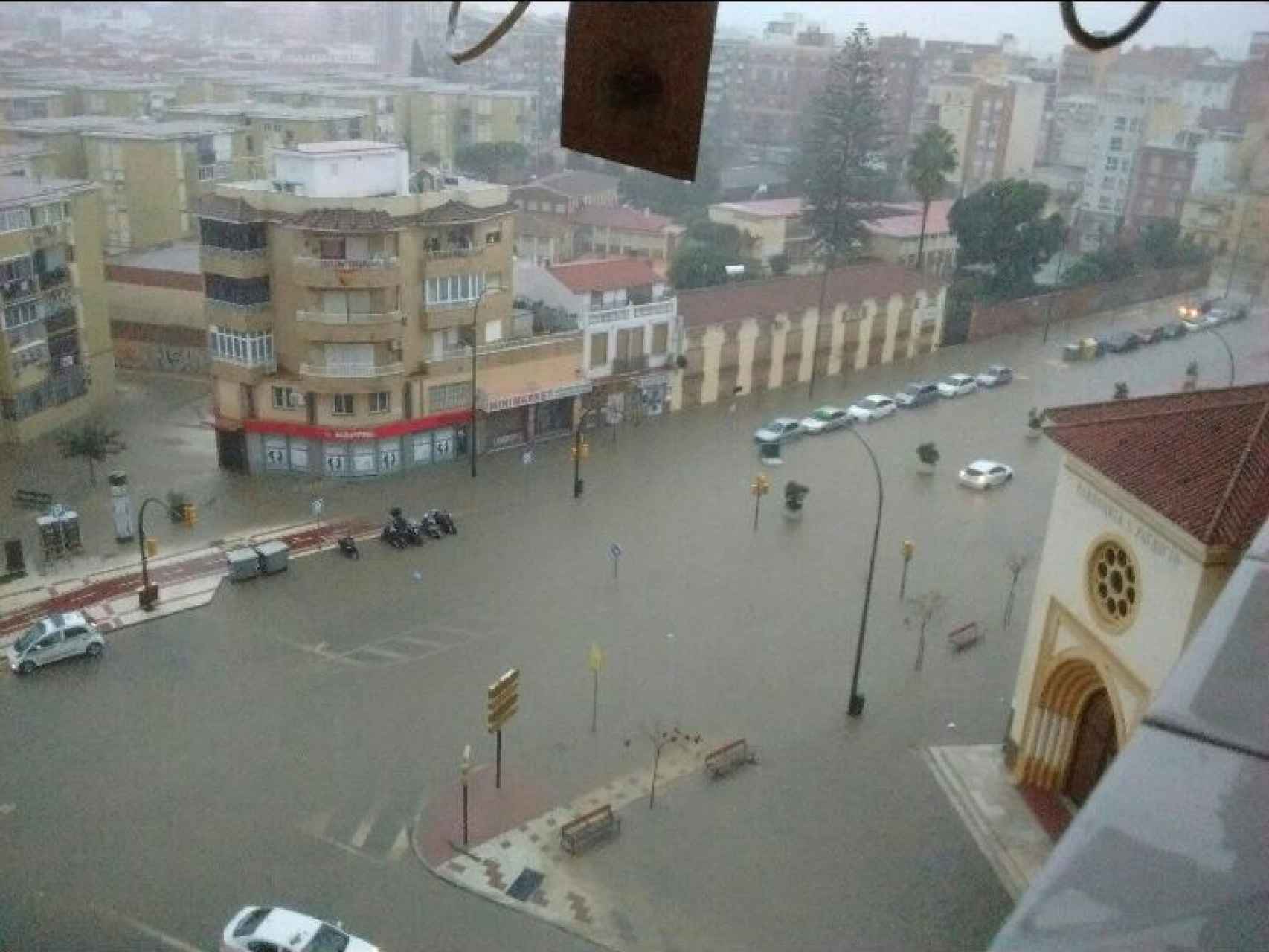 La lluvia pone a Málaga en alerta por las inundaciones