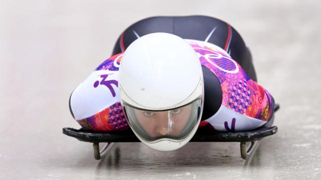 Kyle Tress compitiendo en skeleton en Sochi 2014.