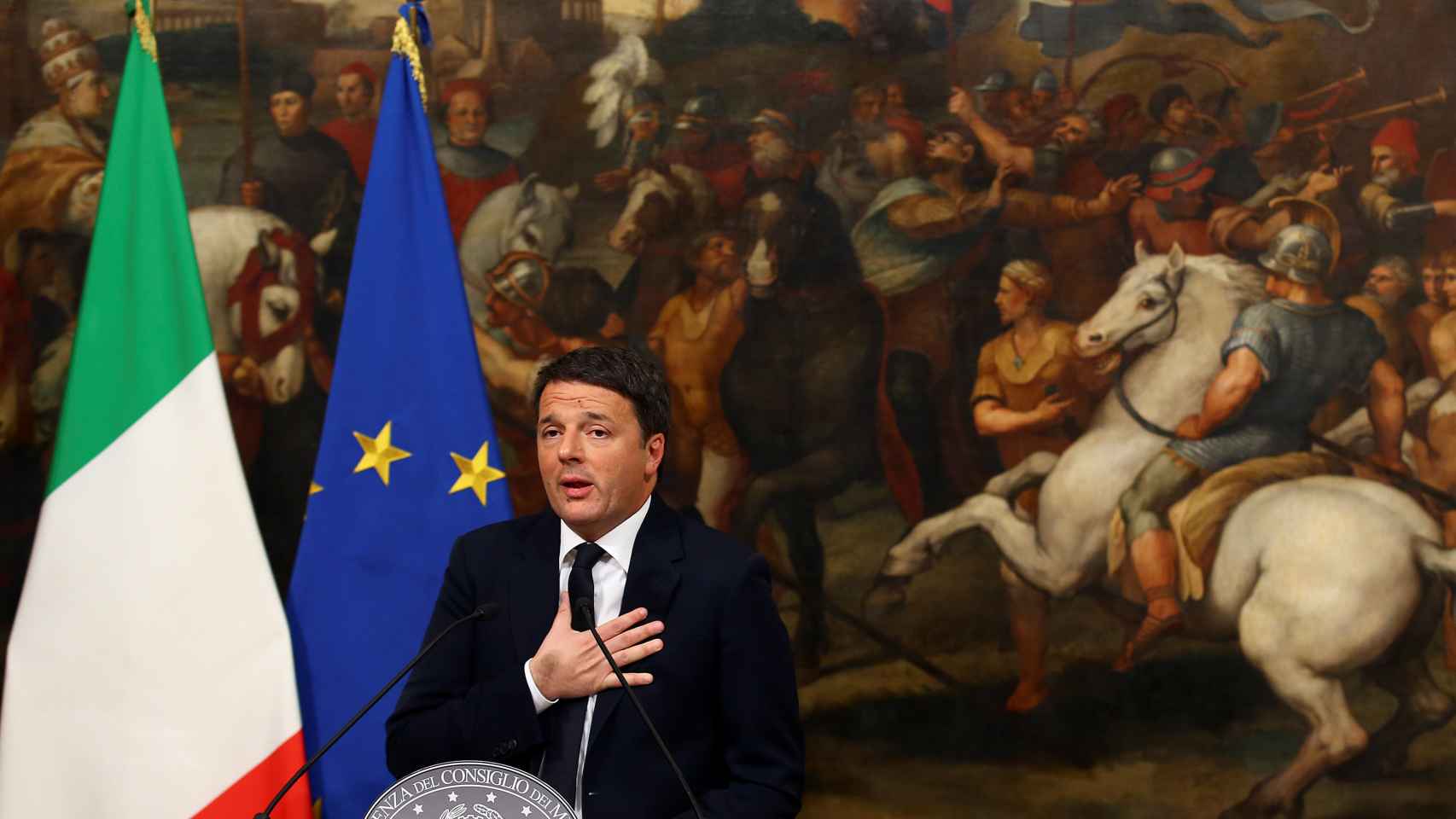 Matteo Renzi, durante su alocución tras el referendo de este domingo.